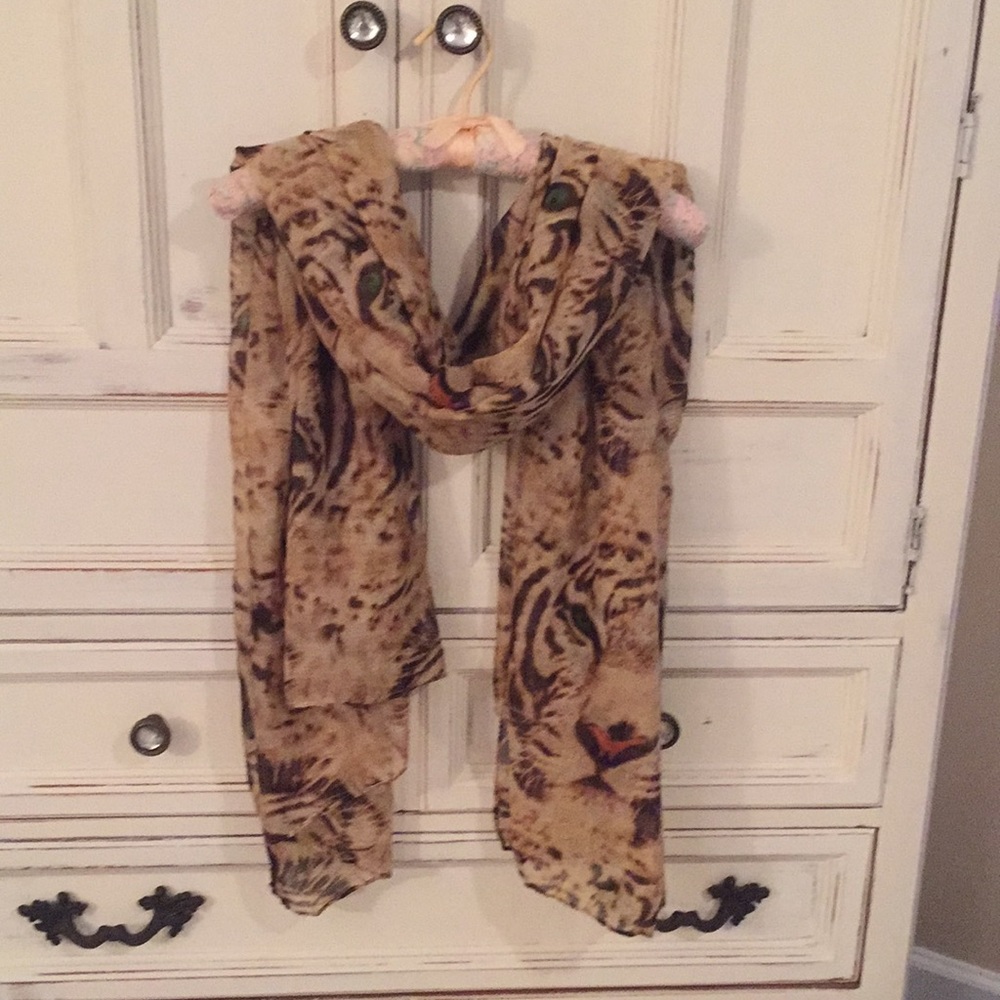 Scarf